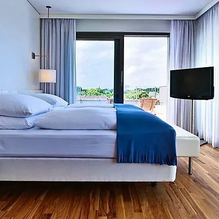 Pestana Tiergarten מלון 4*