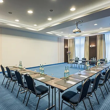 Hotel Pestana Tiergarten 4*