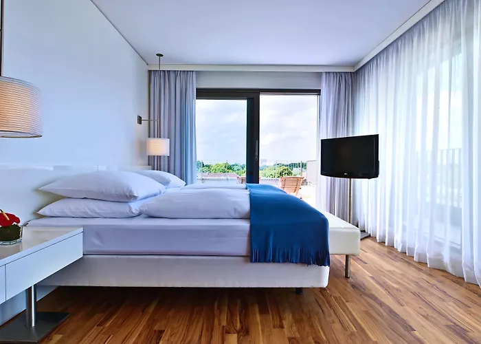 Pestana Tiergarten Hotel 4*