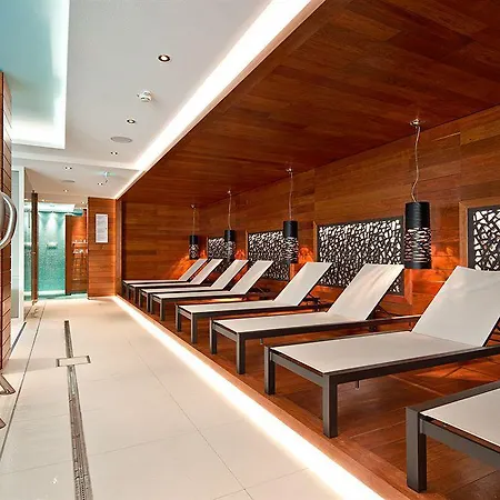 Hotel Pestana Tiergarten 4*