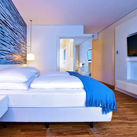 Hotel Pestana Tiergarten 4*