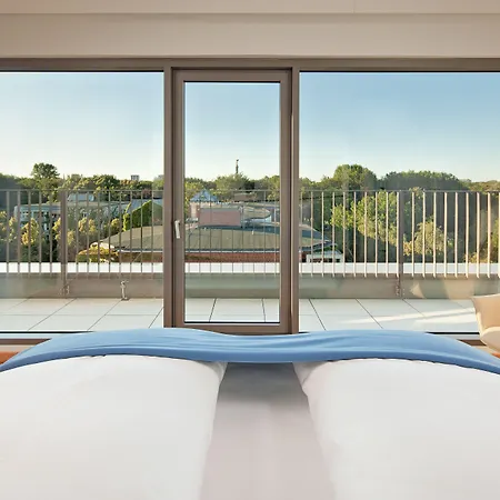 Hotel Pestana Tiergarten 4*