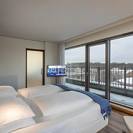 Otel Pestana Tiergarten 4*